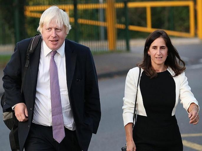 British prime minister boris johnson formally divorces 2nd wife sna | बोरिस जॉन्सन यांनी दुसऱ्या पत्नीपासून घेतला घटस्फोट, कोट्यवधी रुपये देण्यावर झाली सहमती British prime minister boris johnson formally divorces 2nd wife sna | बोरिस जॉन्सन यांनी दुसऱ्या पत्नीपासून घेतला घटस्फोट, कोट्यवधी रुपये देण्यावर झाली सहमती