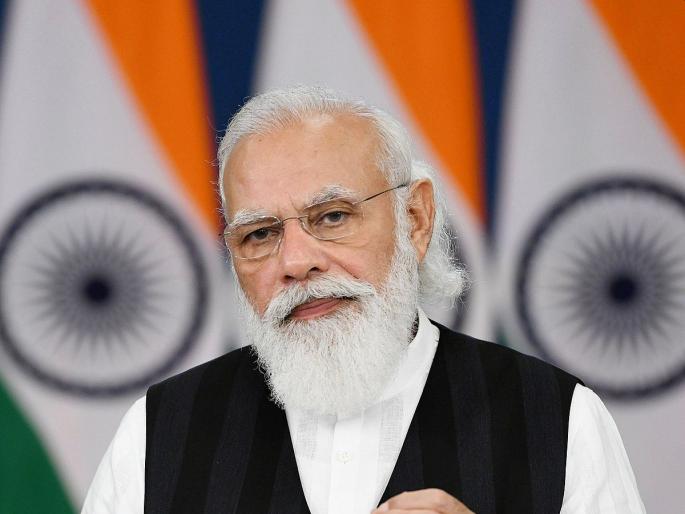 Outrage over gifted the banned Leelacharitra to Prime Minister Narendra Modi | पंतप्रधान नरेंद्र माेदींना बंदी असलेले ‘लीळाचरित्र’ भेट दिल्यामुळे संताप Outrage over gifted the banned Leelacharitra to Prime Minister Narendra Modi | पंतप्रधान नरेंद्र माेदींना बंदी असलेले ‘लीळाचरित्र’ भेट दिल्यामुळे संताप