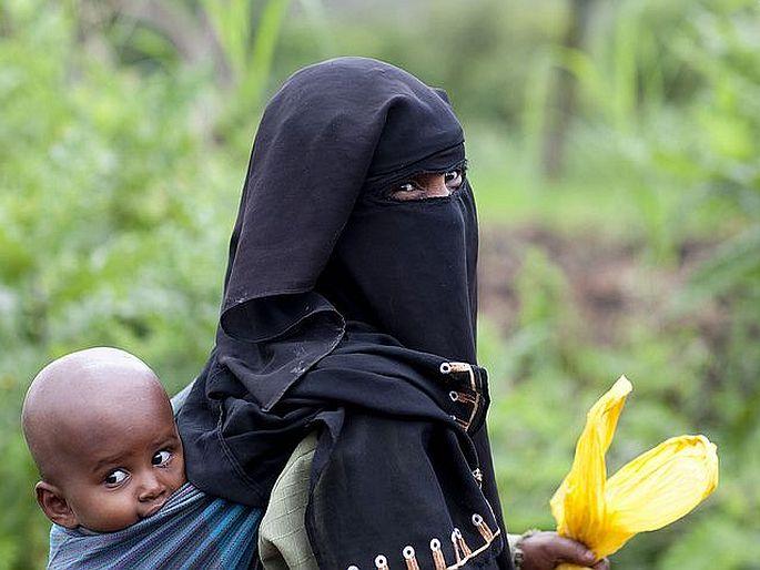 Afghan and Rohingya Muslim refugees convert christians to take caa benefit | CAAचा फायदा घेण्यासाठी रोहिंग्या मुस्लीम करताहेत धर्मांतर, 'या' धर्माचा करत आहेत स्वीकार, सरकार अलर्ट! Afghan and Rohingya Muslim refugees convert christians to take caa benefit | CAAचा फायदा घेण्यासाठी रोहिंग्या मुस्लीम करताहेत धर्मांतर, 'या' धर्माचा करत आहेत स्वीकार, सरकार अलर्ट!