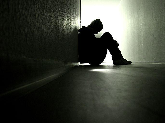Gloomy sunday the most depressing songs called hungarian suicide song | 'हे' गाणं ऐकल्यानंतर अनेकांनी केल्या होत्या आत्महत्या, तब्बल 62 वर्षे घालण्यात आली होती बंदी! Gloomy sunday the most depressing songs called hungarian suicide song | 'हे' गाणं ऐकल्यानंतर अनेकांनी केल्या होत्या आत्महत्या, तब्बल 62 वर्षे घालण्यात आली होती बंदी!