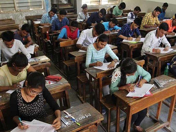 Tenth-twelfth exams have a duration of only three months | दहावी-बारावीच्या परीक्षांना केवळ तीन महिन्यांचा अवधी; वेळेअभावी अभ्यासक्रम अपूर्ण, ५० टक्के अभ्यासक्रम कपातीची मागणी Tenth-twelfth exams have a duration of only three months | दहावी-बारावीच्या परीक्षांना केवळ तीन महिन्यांचा अवधी; वेळेअभावी अभ्यासक्रम अपूर्ण, ५० टक्के अभ्यासक्रम कपातीची मागणी