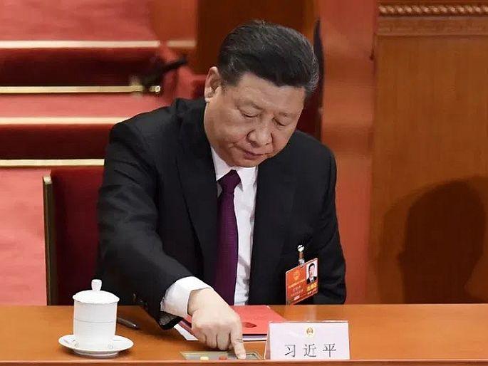 china Providing weapons to terrorists myanmar asks world to help | चीनचं नीच कृत्य : दहशतवाद्यांना मोठ्या प्रमाणावर करतोय शस्त्र पुरवठा, 'या' शेजारी देशानं मागितली जगाची मदत china Providing weapons to terrorists myanmar asks world to help | चीनचं नीच कृत्य : दहशतवाद्यांना मोठ्या प्रमाणावर करतोय शस्त्र पुरवठा, 'या' शेजारी देशानं मागितली जगाची मदत