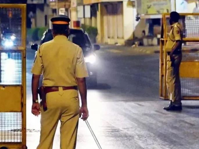 Tension in the city for the fourth time, crowd angry over video in Osmanpura | शहरात चौथ्यांदा तणाव, उस्मानपुऱ्यात व्हिडीओ वरून जमाव संतप्त, वरिष्ठ पोलीस अधिकाऱ्यांची धाव Tension in the city for the fourth time, crowd angry over video in Osmanpura | शहरात चौथ्यांदा तणाव, उस्मानपुऱ्यात व्हिडीओ वरून जमाव संतप्त, वरिष्ठ पोलीस अधिकाऱ्यांची धाव