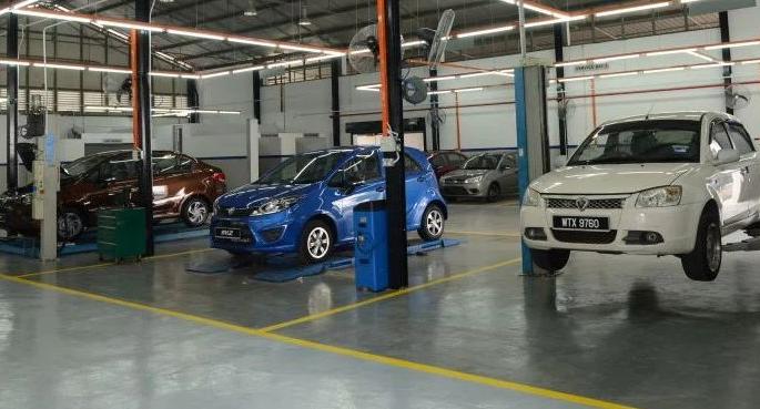 Booked in the summer; Got a four wheeler in Diwali | बुकिंग केली उन्हाळ्यात; चारचाकी मिळाली दिवाळीत