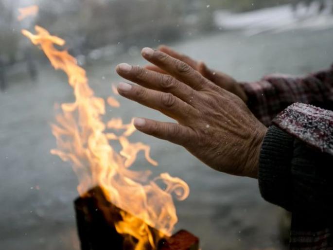 Amravati chilled, Nagpur 11.6; Mercury fell, Vidarbha became cloudy | अमरावती थंडगार, नागपूर ११.६; पारा घसरला, विदर्भ गारठला Amravati chilled, Nagpur 11.6; Mercury fell, Vidarbha became cloudy | अमरावती थंडगार, नागपूर ११.६; पारा घसरला, विदर्भ गारठला