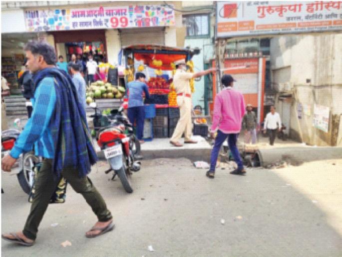 Encroachment deleted by movement; Citizens breathed a sigh of relief | आंदोलनामुळे हटविले अतिक्रमण; नागरिकांनी सोडला सुटकेचा निःश्वास Encroachment deleted by movement; Citizens breathed a sigh of relief | आंदोलनामुळे हटविले अतिक्रमण; नागरिकांनी सोडला सुटकेचा निःश्वास