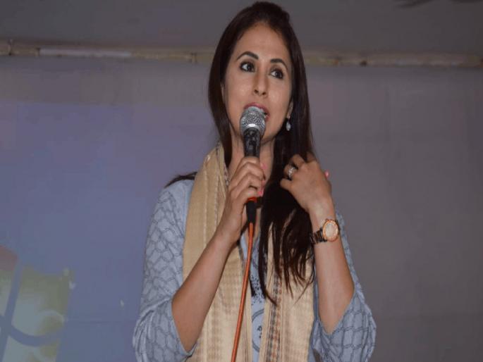 In Bollywood, Marathi actors are called 'Ghati Says Actress Urmila Matondkar | बॉलिवूडमध्ये मराठी कलाकारांना ‘या’ शब्दात हिणवलं जातं; अभिनेत्री उर्मिला मातोंडकरचा गौप्यस्फोट In Bollywood, Marathi actors are called 'Ghati Says Actress Urmila Matondkar | बॉलिवूडमध्ये मराठी कलाकारांना ‘या’ शब्दात हिणवलं जातं; अभिनेत्री उर्मिला मातोंडकरचा गौप्यस्फोट