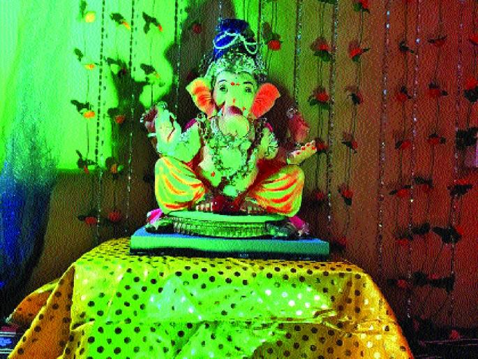 The ‘Lokmanya’ ideal of the festival is celebrated in Apti village; A village a Ganpati | आपटी गावात साजरा होतो उत्सवाचा ‘लोकमान्य’ आदर्श; एक गाव एक गणपती The ‘Lokmanya’ ideal of the festival is celebrated in Apti village; A village a Ganpati | आपटी गावात साजरा होतो उत्सवाचा ‘लोकमान्य’ आदर्श; एक गाव एक गणपती