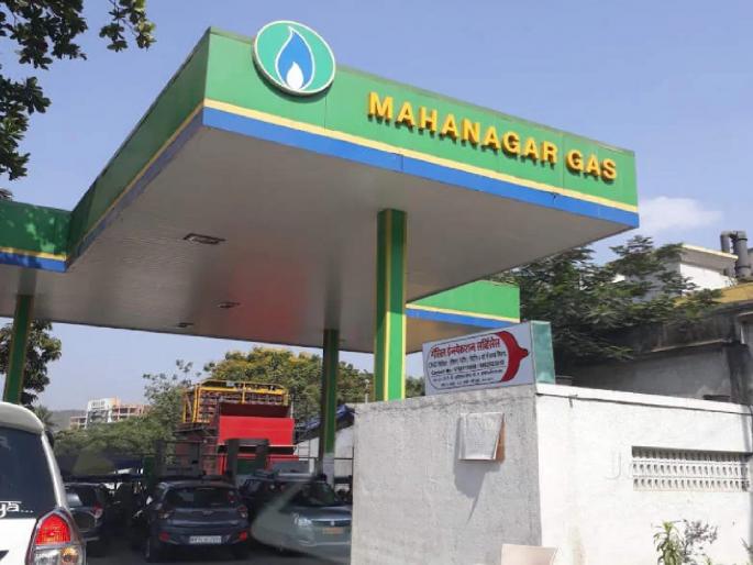 Helpta as there is no CNG pump in the castle; Drivers have to go to Bhiwandi | वाड्यात सीएनजी पंप नसल्याने हेलपाटा; वाहनचालकांना जावे लागते भिवंडीला Helpta as there is no CNG pump in the castle; Drivers have to go to Bhiwandi | वाड्यात सीएनजी पंप नसल्याने हेलपाटा; वाहनचालकांना जावे लागते भिवंडीला
