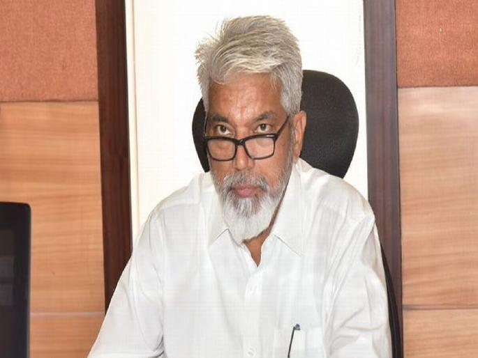Guardian Minister Dadaji Bhuse orders the commissioner to solve the waste problem in the next 15 days | येत्या १५ दिवसांत कचरा समस्या निकाली काढण्याचे पालकमंत्री दादाजी भुसे यांचे आयुक्तांना आदेश Guardian Minister Dadaji Bhuse orders the commissioner to solve the waste problem in the next 15 days | येत्या १५ दिवसांत कचरा समस्या निकाली काढण्याचे पालकमंत्री दादाजी भुसे यांचे आयुक्तांना आदेश