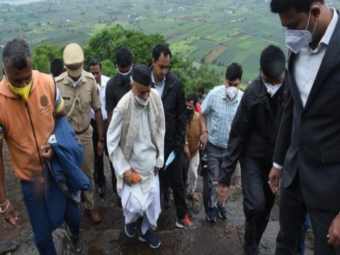 "Home Minister should recall Governor Bhagat Singh Koshyari Says Shiv Sena over denied aircraft | “राज्यपाल भगतसिंह कोश्यारींचे पूर्ण वस्त्रहरण होण्याआधी गृहमंत्रालयाने त्यांना परत बोलवायला हवे” "Home Minister should recall Governor Bhagat Singh Koshyari Says Shiv Sena over denied aircraft | “राज्यपाल भगतसिंह कोश्यारींचे पूर्ण वस्त्रहरण होण्याआधी गृहमंत्रालयाने त्यांना परत बोलवायला हवे”
