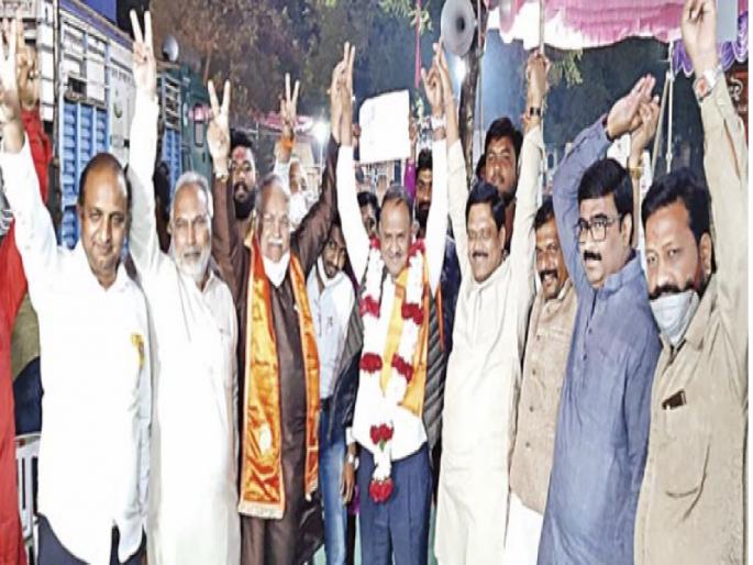 Mahavikas Aghadi's Satish Chavan's hat trick in Marathwada graduate election | मराठवाडा पदवीधर निवडणुकीत महाविकास आघाडीच्या सतीश चव्हाणांची विजयी हॅटट्रिक
