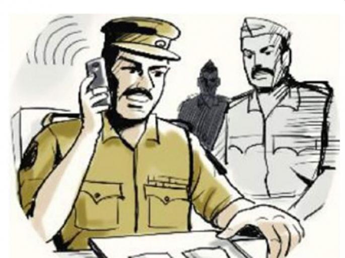 Grandfather's complaint in Paelis that grandmother kept him; Threatened to kill with a knife | आजीने डांबून ठेवल्याची आजोबांची पाेलिसांत तक्रार; चाकूच्या धाकाने जीवे मारण्याची धमकी Grandfather's complaint in Paelis that grandmother kept him; Threatened to kill with a knife | आजीने डांबून ठेवल्याची आजोबांची पाेलिसांत तक्रार; चाकूच्या धाकाने जीवे मारण्याची धमकी