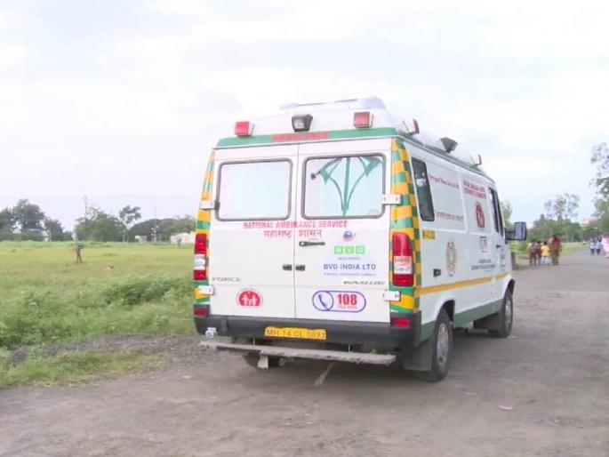 Victims of sluggish health care systems; 108 ambulance, patient lost his life due to lack of oxygen | सुस्त आरोग्य यंत्रणेचा बळी; १०८ रुग्णवाहिका, ऑक्सिजन उपलब्ध नसल्याने रुग्णाने गमावला प्राण Victims of sluggish health care systems; 108 ambulance, patient lost his life due to lack of oxygen | सुस्त आरोग्य यंत्रणेचा बळी; १०८ रुग्णवाहिका, ऑक्सिजन उपलब्ध नसल्याने रुग्णाने गमावला प्राण