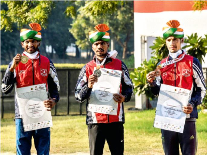 Sable is the first Indian to record less than 61 minutes | ६१ मिनिटांपेक्षा कमी वेळ नोंदविणारा साबळे पहिला भारतीय Sable is the first Indian to record less than 61 minutes | ६१ मिनिटांपेक्षा कमी वेळ नोंदविणारा साबळे पहिला भारतीय