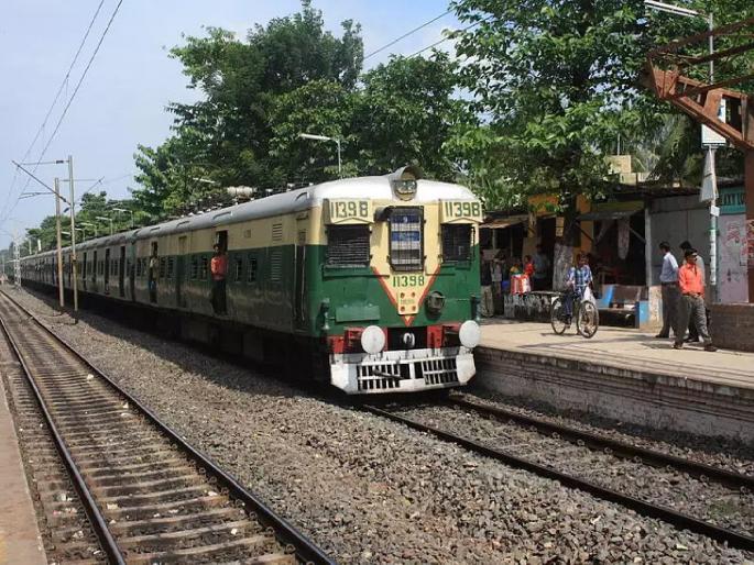 Railways will resume suburban services in West Bengal from 11th November, Mumbai Local on Waiting | ‘या’ राज्यात ११ नोव्हेंबरपासून लोकल सेवा सुरु; केंद्रीय रेल्वेमंत्र्यांची घोषणा, मुंबईकर मात्र प्रतिक्षेत Railways will resume suburban services in West Bengal from 11th November, Mumbai Local on Waiting | ‘या’ राज्यात ११ नोव्हेंबरपासून लोकल सेवा सुरु; केंद्रीय रेल्वेमंत्र्यांची घोषणा, मुंबईकर मात्र प्रतिक्षेत