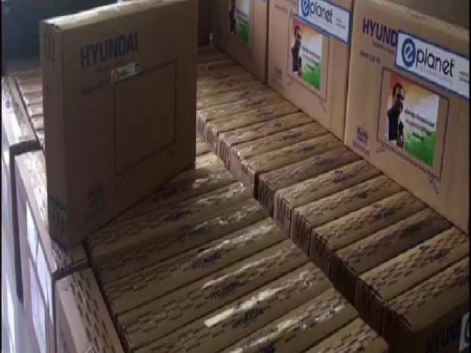 Rahul Gandhi donates 175 smart TVs to Wayanad; Arrangements for tribal students | राहुल गांधींनी वायनाडला दिले १७५ स्मार्ट टीव्ही; आदिवासी विद्यार्थ्यांसाठी व्यवस्था Rahul Gandhi donates 175 smart TVs to Wayanad; Arrangements for tribal students | राहुल गांधींनी वायनाडला दिले १७५ स्मार्ट टीव्ही; आदिवासी विद्यार्थ्यांसाठी व्यवस्था