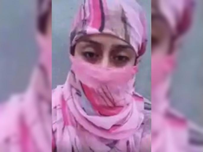 Jammu Kashmir Muslim Boy Became A Hindu And Implicated Gwalior Girl In Love Trap | हिंदू असल्याचं सांगत मुस्लीम तरुणाने युवतीला फसवलं; लग्नानंतर बळजबरीने धर्मपरिवर्तन केलं Jammu Kashmir Muslim Boy Became A Hindu And Implicated Gwalior Girl In Love Trap | हिंदू असल्याचं सांगत मुस्लीम तरुणाने युवतीला फसवलं; लग्नानंतर बळजबरीने धर्मपरिवर्तन केलं