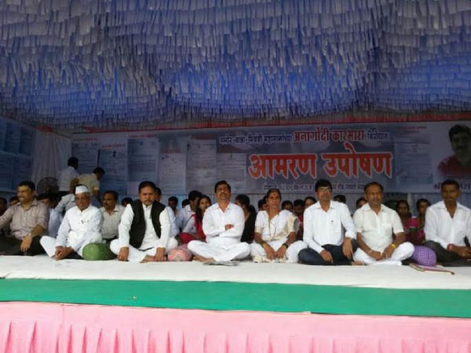 Demand of Rs 25 lakh for compromise in arrest of 'that' movement; Complaint to Home Minister | ‘त्या’ आंदोलनातील अटकप्रकरणी तडजोडीसाठी २५ लाखांची मागणी; गृहमंत्र्यांकडे तक्रार Demand of Rs 25 lakh for compromise in arrest of 'that' movement; Complaint to Home Minister | ‘त्या’ आंदोलनातील अटकप्रकरणी तडजोडीसाठी २५ लाखांची मागणी; गृहमंत्र्यांकडे तक्रार