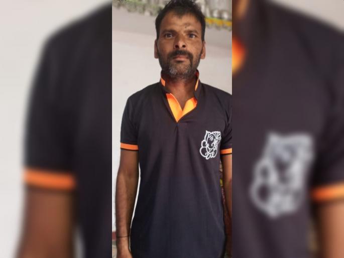 Neighbors beat up for trivial reasons, police ignore, one commits suicide in depression in jalgoan | क्षुल्लक कारणावरुन शेजाऱ्यांनी मारहाण केली अन् पोलिसांनी दुर्लक्ष केलं, नैराश्यात एकाची आत्महत्या
