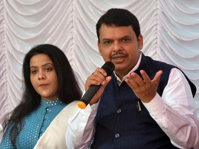 take it patiently; An open letter written by a former police officer to Amrita Fadnavis | बाईसाहेब, जरा सबुरीने घ्या; माजी पोलीस अधिकाऱ्याने लिहिलं अमृता फडणवीस यांना खुलं पत्र take it patiently; An open letter written by a former police officer to Amrita Fadnavis | बाईसाहेब, जरा सबुरीने घ्या; माजी पोलीस अधिकाऱ्याने लिहिलं अमृता फडणवीस यांना खुलं पत्र