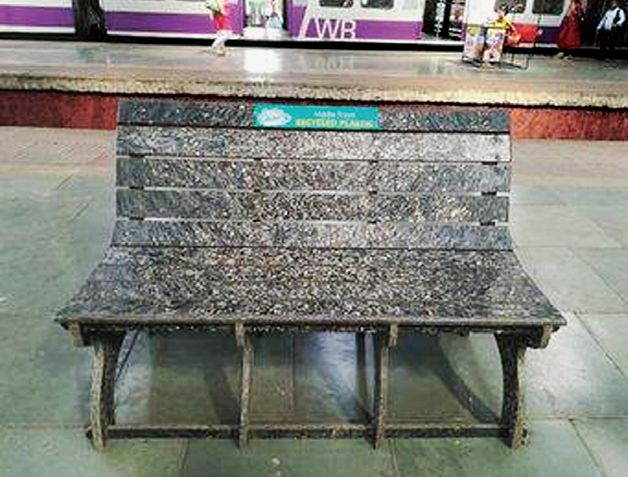 After Diwali, more recycling will be made of plastic boxes | दिवाळीनंतर आणखी रिसायकलिंग प्लास्टिकपासून बनलेले बाकडे बसवणार After Diwali, more recycling will be made of plastic boxes | दिवाळीनंतर आणखी रिसायकलिंग प्लास्टिकपासून बनलेले बाकडे बसवणार