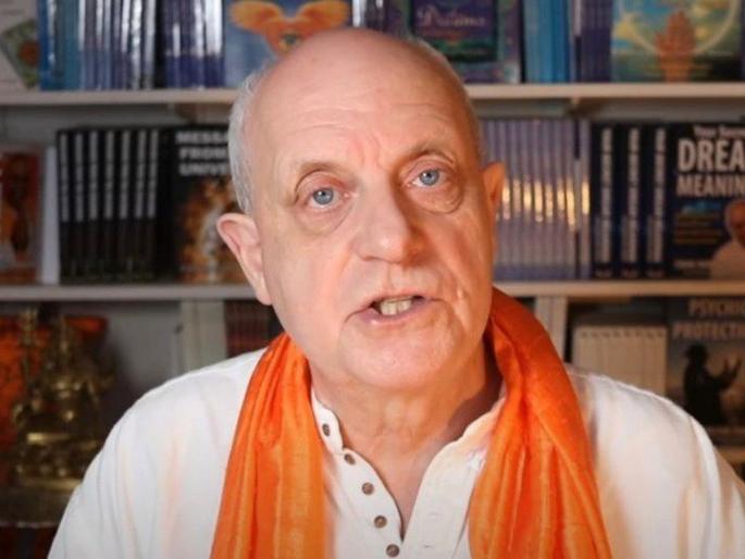 What will happen in 2024 The new Nostradamus craig hamilton-parker prediction increased the tension of America | 2024 मध्ये जे घडणार, त्यानं हाहाकार उडणार; नव्या नॅस्ट्रॉडेमसच्या भविष्यवाणीनं अमेरिकेचं टेन्शन वाढवलं! What will happen in 2024 The new Nostradamus craig hamilton-parker prediction increased the tension of America | 2024 मध्ये जे घडणार, त्यानं हाहाकार उडणार; नव्या नॅस्ट्रॉडेमसच्या भविष्यवाणीनं अमेरिकेचं टेन्शन वाढवलं!