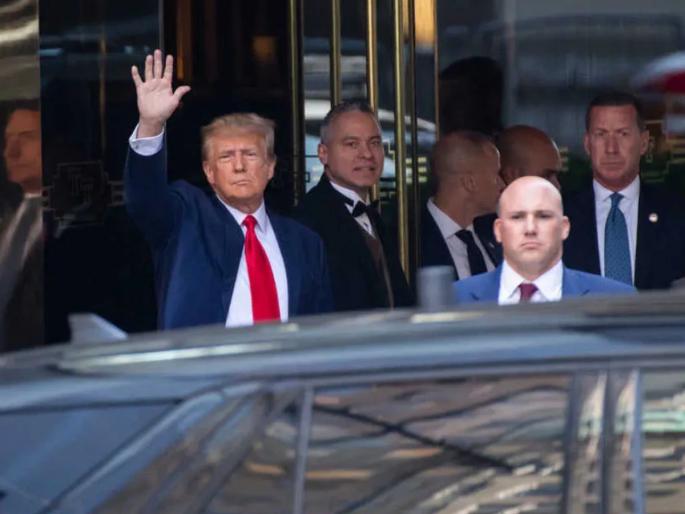 Donald Trump Porn Star Case The hearing on the porn star case is over, Donald Trump has been charged with 34 charges by the jury, he will also have to pay a fine | Donald Trump Porn Star Case : पॉर्न स्टार प्रकरणावरील सुनावणी संपली, डोनाल्ड ट्रम्प यांच्यावर ज्युरीनं लावले 34 आरोप, दंडही भरावा लागणार Donald Trump Porn Star Case The hearing on the porn star case is over, Donald Trump has been charged with 34 charges by the jury, he will also have to pay a fine | Donald Trump Porn Star Case : पॉर्न स्टार प्रकरणावरील सुनावणी संपली, डोनाल्ड ट्रम्प यांच्यावर ज्युरीनं लावले 34 आरोप, दंडही भरावा लागणार