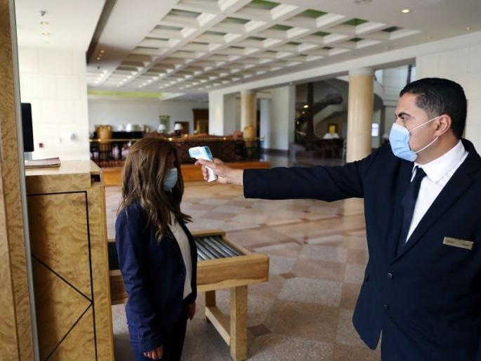 Unlock 1: Govt Issues Detailed Guidelines for Hotels & Hospitality ahead of Reopening in corona | Unlock 1: हॉटेलमध्ये जाण्यापूर्वी फॉर्म भरावा लागणार; Entry आणि Exit पर्यंत ‘या’ ७ गोष्टी विसरु नका!