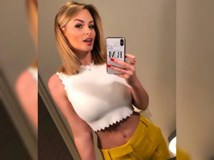 Britain model rhian publically shamed businessman who offered her massive amount for spending night | “१ रात्र माझ्याकडे ये, तुला २ कोटी देतो”; श्रीमंत बिझनेसमॅनच्या ऑफरवर मॉडेलचं जबरदस्त उत्तर, वाचा Britain model rhian publically shamed businessman who offered her massive amount for spending night | “१ रात्र माझ्याकडे ये, तुला २ कोटी देतो”; श्रीमंत बिझनेसमॅनच्या ऑफरवर मॉडेलचं जबरदस्त उत्तर, वाचा