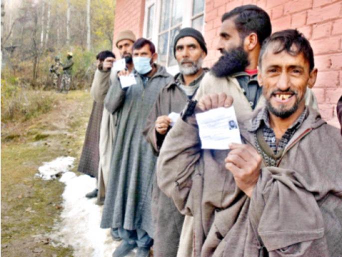 Jammu and Kashmir: 'Development' or 'disintegration' of air? | जम्मू-काश्मीर : ‘विकास’ हवा की ‘विघटन’? Jammu and Kashmir: 'Development' or 'disintegration' of air? | जम्मू-काश्मीर : ‘विकास’ हवा की ‘विघटन’?