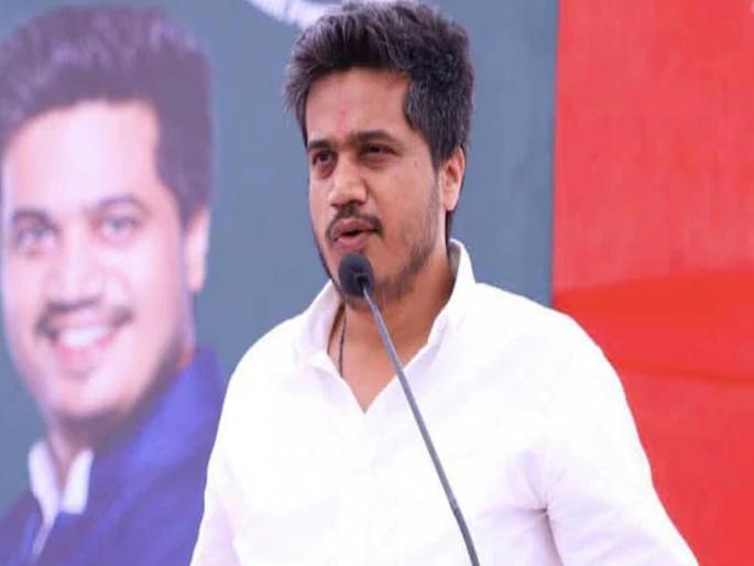 Rohit Pawar defends Aditya Thackeray; gave the answer to Ashish Shelar and Chandrakant Patil pnm | रोहित पवारांनी केला आदित्य ठाकरेंचा बचाव; आशिष शेलार अन् चंद्रकांत पाटलांना दिलं 'असं' उत्तर Rohit Pawar defends Aditya Thackeray; gave the answer to Ashish Shelar and Chandrakant Patil pnm | रोहित पवारांनी केला आदित्य ठाकरेंचा बचाव; आशिष शेलार अन् चंद्रकांत पाटलांना दिलं 'असं' उत्तर