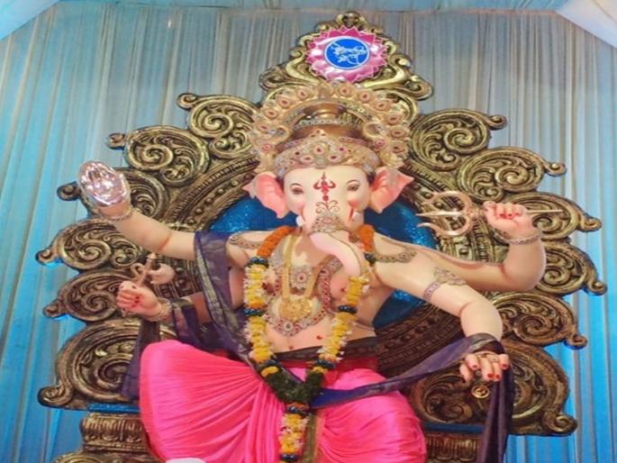 Ganesh Festival 2019: A silver hand from Ganesh devotee to 'Gundavali's Morya' in Andheri | Ganesh Festival : अंधेरीतील 'गुंदवलीच्या मोरया'ला गणेश भक्ताने दिला चांदीचा हात Ganesh Festival 2019: A silver hand from Ganesh devotee to 'Gundavali's Morya' in Andheri | Ganesh Festival : अंधेरीतील 'गुंदवलीच्या मोरया'ला गणेश भक्ताने दिला चांदीचा हात