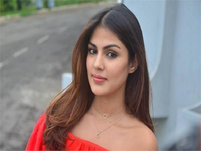 Sushant Singh Rajput: Sword hanging on Riya, questioning on Pithani; Ten hours of bushes | Sushant Singh Rajput: रियावर अटकेची टांगती तलवार, पिठानीवर प्रश्नांचा भडिमार; दहा तास झाडाझडती Sushant Singh Rajput: Sword hanging on Riya, questioning on Pithani; Ten hours of bushes | Sushant Singh Rajput: रियावर अटकेची टांगती तलवार, पिठानीवर प्रश्नांचा भडिमार; दहा तास झाडाझडती