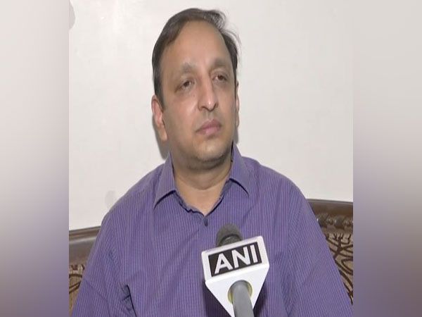Congress criticizes RSS Regarding reservation statement By Mohan Bhagwat | आरक्षणाबाबत संघाचा पोटशूळ अद्यापही कायम; काँग्रेसने केली आरएसएसवर टीका  Congress criticizes RSS Regarding reservation statement By Mohan Bhagwat | आरक्षणाबाबत संघाचा पोटशूळ अद्यापही कायम; काँग्रेसने केली आरएसएसवर टीका