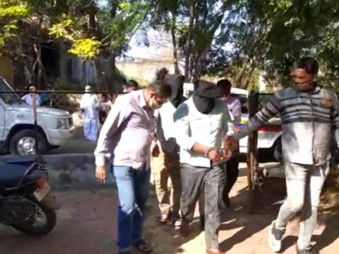 Journalist Bal Bothe Nighala was the mastermind of the murder; Assassination of Rekha Jare by betel nut | पत्रकार बाळ बोठे निघाला हत्याकांडाचा सूत्रधार; सुपारी देऊन केली रेखा जरे यांची हत्या Journalist Bal Bothe Nighala was the mastermind of the murder; Assassination of Rekha Jare by betel nut | पत्रकार बाळ बोठे निघाला हत्याकांडाचा सूत्रधार; सुपारी देऊन केली रेखा जरे यांची हत्या