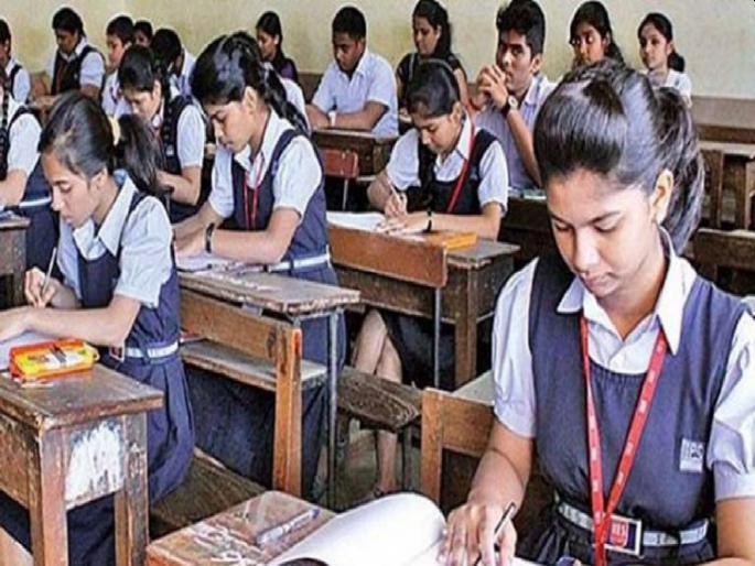 The future of students in 898 schools is hanging in the balance; Many schools are not accredited | ८९८ शाळांतील विद्यार्थ्यांचे भवितव्य लागले टांगणीला; अनेक शाळांना मान्यता नाही The future of students in 898 schools is hanging in the balance; Many schools are not accredited | ८९८ शाळांतील विद्यार्थ्यांचे भवितव्य लागले टांगणीला; अनेक शाळांना मान्यता नाही