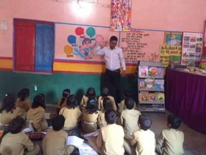 Soaked blankets for teacher replacements! Delay in policy announcement | शिक्षकांच्या बदल्यांचे भिजत घोंगडे! धोरण जाहीर करण्यास विलंब Soaked blankets for teacher replacements! Delay in policy announcement | शिक्षकांच्या बदल्यांचे भिजत घोंगडे! धोरण जाहीर करण्यास विलंब