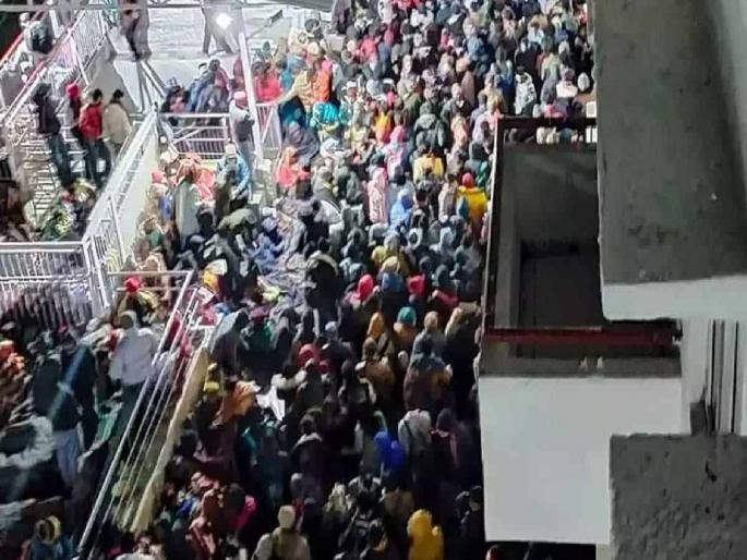 Vaishno Devi Stampede: Wife Of Delhi Youth Sonu Pandey Said She Want To Fulfill Her Husbands Dream | Vaishno Devi Stampede: मे महिन्यात लग्न झालं, पतीला केवळ दोनदाच भेटली; १९ वर्षीय दिव्याचं स्वप्न मोडलं Vaishno Devi Stampede: Wife Of Delhi Youth Sonu Pandey Said She Want To Fulfill Her Husbands Dream | Vaishno Devi Stampede: मे महिन्यात लग्न झालं, पतीला केवळ दोनदाच भेटली; १९ वर्षीय दिव्याचं स्वप्न मोडलं