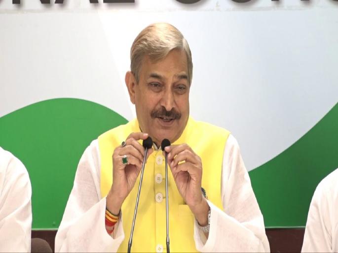 "This is our dream 32 years ago"; Congress against Yogi government's Film City proposal | “हे तर आमचं ३२ वर्षापूर्वीचं स्वप्न”; योगी सरकारच्या फिल्म सिटी प्रकल्पावर काँग्रेसचा पलटवार "This is our dream 32 years ago"; Congress against Yogi government's Film City proposal | “हे तर आमचं ३२ वर्षापूर्वीचं स्वप्न”; योगी सरकारच्या फिल्म सिटी प्रकल्पावर काँग्रेसचा पलटवार