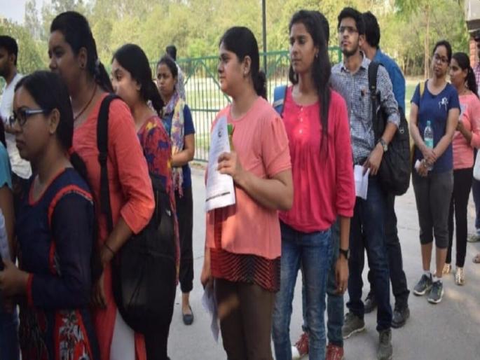 Attitude: Does the government just want an army of 'paper graduates'? | दृष्टिकोन: सरकारला फक्त ‘कागदी पदवीधरां’ची फौज हवी आहे काय? Attitude: Does the government just want an army of 'paper graduates'? | दृष्टिकोन: सरकारला फक्त ‘कागदी पदवीधरां’ची फौज हवी आहे काय?