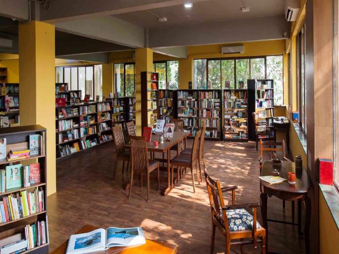 Mumbai-Thane libraries to have 'Punashch Hariom' from Monday; Government circular issued | मुंबई-ठाण्यातील ग्रंथालयांचे सोमवारपासून ‘पुनश्च हरीओम’; शासनाचे परिपत्रक जारी Mumbai-Thane libraries to have 'Punashch Hariom' from Monday; Government circular issued | मुंबई-ठाण्यातील ग्रंथालयांचे सोमवारपासून ‘पुनश्च हरीओम’; शासनाचे परिपत्रक जारी