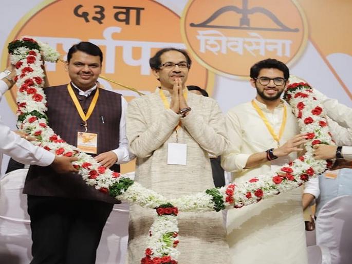 Maharashtra Election 2019: Shiv Sena editorial on Chief Minister Devendra Fadanvis | महाराष्ट्र निवडणूक २०१९: ...म्हणून मुख्यमंत्र्यांचे कौतुक करावं तेवढे थोडेच; शिवसेनेने घेतली मवाळ भूमिका? Maharashtra Election 2019: Shiv Sena editorial on Chief Minister Devendra Fadanvis | महाराष्ट्र निवडणूक २०१९: ...म्हणून मुख्यमंत्र्यांचे कौतुक करावं तेवढे थोडेच; शिवसेनेने घेतली मवाळ भूमिका?