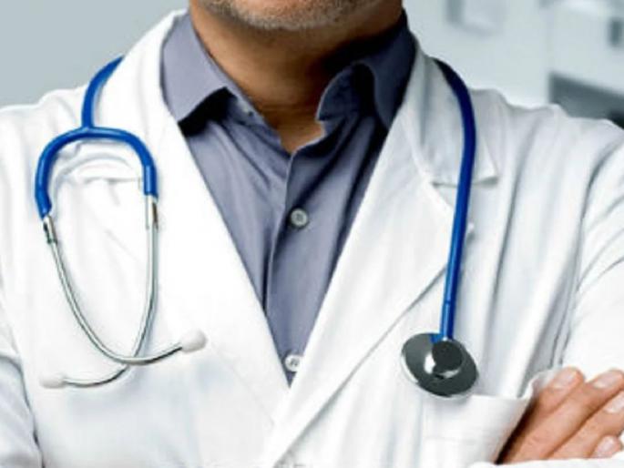 Doctors Day: Corona misses this year's medication; Volume in the service of Warakaris | Doctors Day: कोरोनाने चुकवली यंदाची औषधवारी; वारकऱ्यांच्या सेवेत खंड Doctors Day: Corona misses this year's medication; Volume in the service of Warakaris | Doctors Day: कोरोनाने चुकवली यंदाची औषधवारी; वारकऱ्यांच्या सेवेत खंड