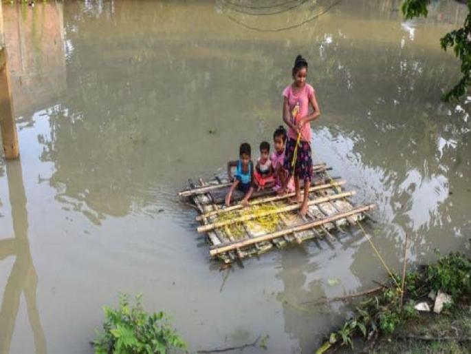 9 lakh people affected by floods in Assam; 20 killed | आसाममध्ये ९ लाखांवर लोकांना पुराचा फटका; २० जणांचा मृत्यू 9 lakh people affected by floods in Assam; 20 killed | आसाममध्ये ९ लाखांवर लोकांना पुराचा फटका; २० जणांचा मृत्यू
