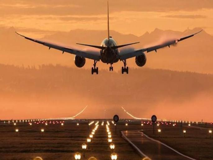 Emergency landing of IndiGo; The passenger suffered a heart attack | इंडिगोची इमर्जन्सी लॅण्डिंग; प्रवाशाला आला हृदयविकाराचा झटका