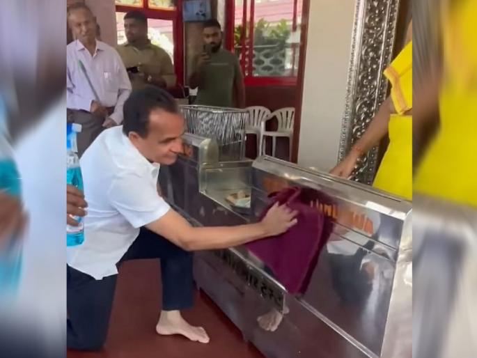 Cleaning of Hanuman temple by Minister Babush Monserrat, cleaning of temples in their respective constituencies by other ministers and MLAs also started | मंत्री बाबूश मोन्सेरातकडून हनुमान मंदिराची साफसफाई, इतर मंत्री आमदारांकडू्नही आपआपल्या मतदारसंघातील मंदिरांची साफसफाई सुरु Cleaning of Hanuman temple by Minister Babush Monserrat, cleaning of temples in their respective constituencies by other ministers and MLAs also started | मंत्री बाबूश मोन्सेरातकडून हनुमान मंदिराची साफसफाई, इतर मंत्री आमदारांकडू्नही आपआपल्या मतदारसंघातील मंदिरांची साफसफाई सुरु