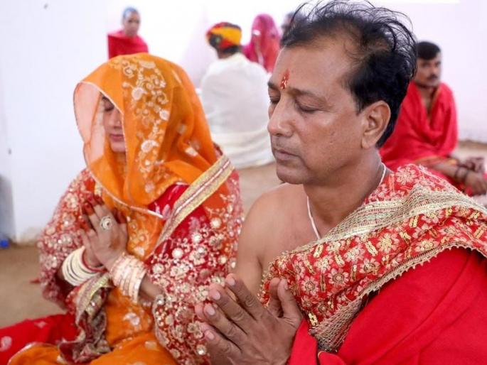 Rajasthan elections Sonia Gandhi has two sisters then who came to Jaipur as brothers Rajendra Gudha's big disclosure regarding Lal Diary | सोनिया गांधींना 2 बहिणी, मग भाऊ बणून कोण आलं? राजेंद्र गुढा यांचा लाल डायरीसंदर्भात मोठा खुलासा Rajasthan elections Sonia Gandhi has two sisters then who came to Jaipur as brothers Rajendra Gudha's big disclosure regarding Lal Diary | सोनिया गांधींना 2 बहिणी, मग भाऊ बणून कोण आलं? राजेंद्र गुढा यांचा लाल डायरीसंदर्भात मोठा खुलासा