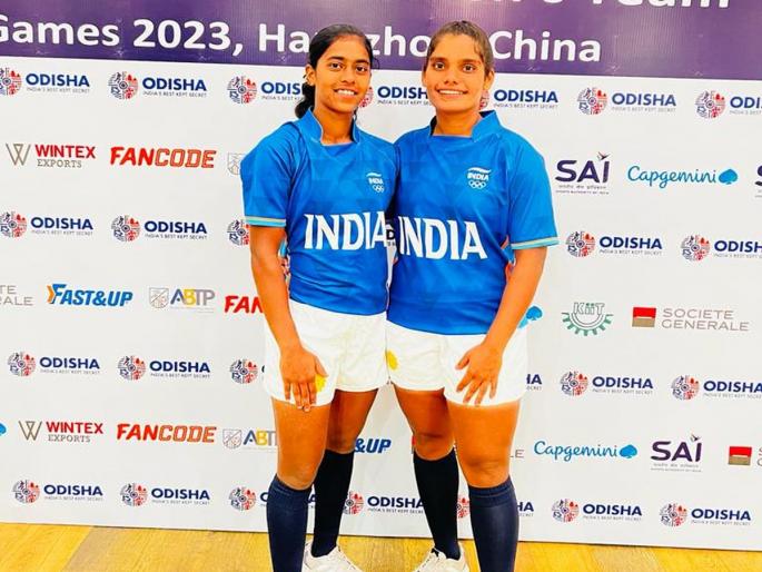 Kolhapur's Vaishnavi, Kalyani selected in Indian rugby team for Asian Games to be held in China | कोल्हापूरच्या वैष्णवी, कल्याणीची भारतीय रग्बी संघात वर्णी, चीनमध्ये होणाऱ्या एशियन गेम्ससाठी निवड Kolhapur's Vaishnavi, Kalyani selected in Indian rugby team for Asian Games to be held in China | कोल्हापूरच्या वैष्णवी, कल्याणीची भारतीय रग्बी संघात वर्णी, चीनमध्ये होणाऱ्या एशियन गेम्ससाठी निवड
