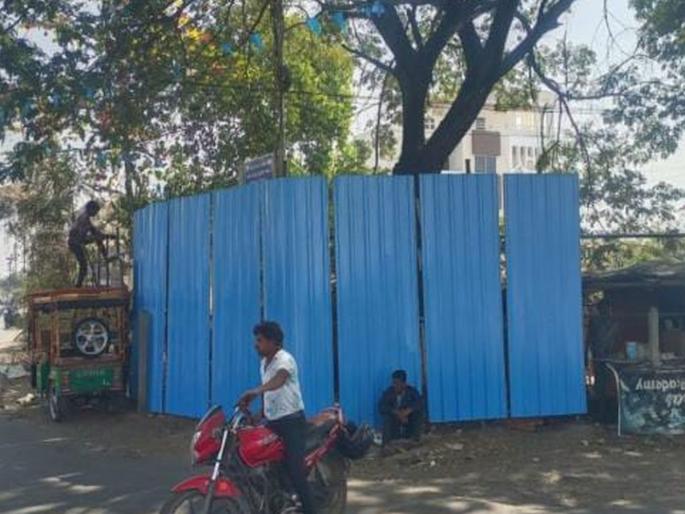 Attempts to grab plots from builders; Elderly Kantibai's warning of self-immolation in front of Home Minister's house | बिल्डरकडून भूखंड हडपण्याचे प्रयत्न; वृद्ध कांतीबाईचा गृहमंत्र्यांच्या घरासमोर आत्मदहनाचा ईशारा Attempts to grab plots from builders; Elderly Kantibai's warning of self-immolation in front of Home Minister's house | बिल्डरकडून भूखंड हडपण्याचे प्रयत्न; वृद्ध कांतीबाईचा गृहमंत्र्यांच्या घरासमोर आत्मदहनाचा ईशारा